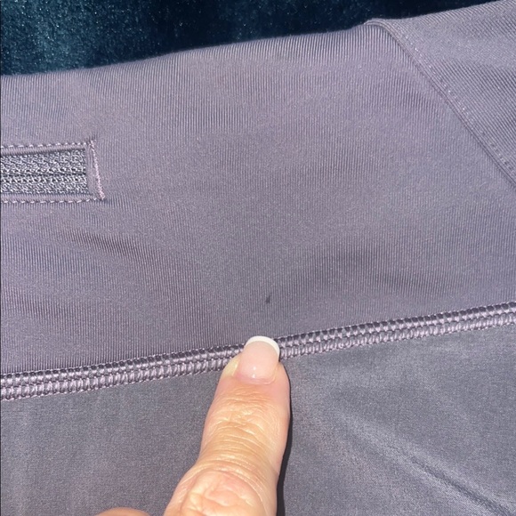 Lululemon Play Off The Pleats Skirt *13"
Graphite Purple  size 6 - Picture 7 of 8